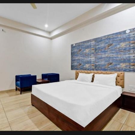 Hotel Amrapali Inn Jaipur Buitenkant foto