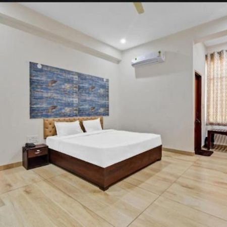 Hotel Amrapali Inn Jaipur Buitenkant foto